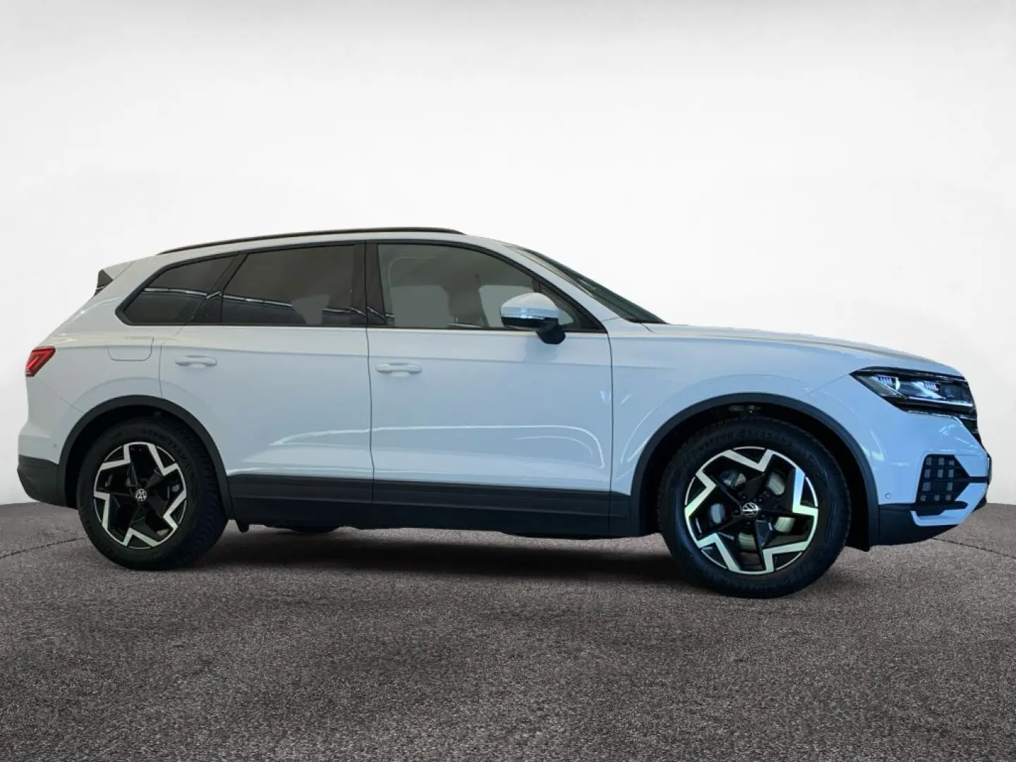 Touareg TDI 4M  LEDER LUFTF R-CAM AHK ACC 4Z-Kli