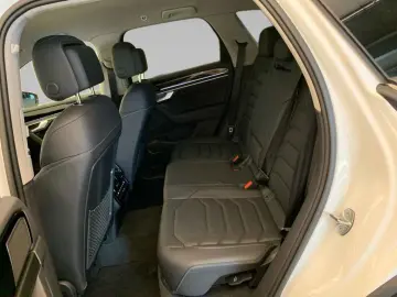 Touareg TDI 4M  LEDER LUFTF R-CAM AHK ACC 4Z-Kli