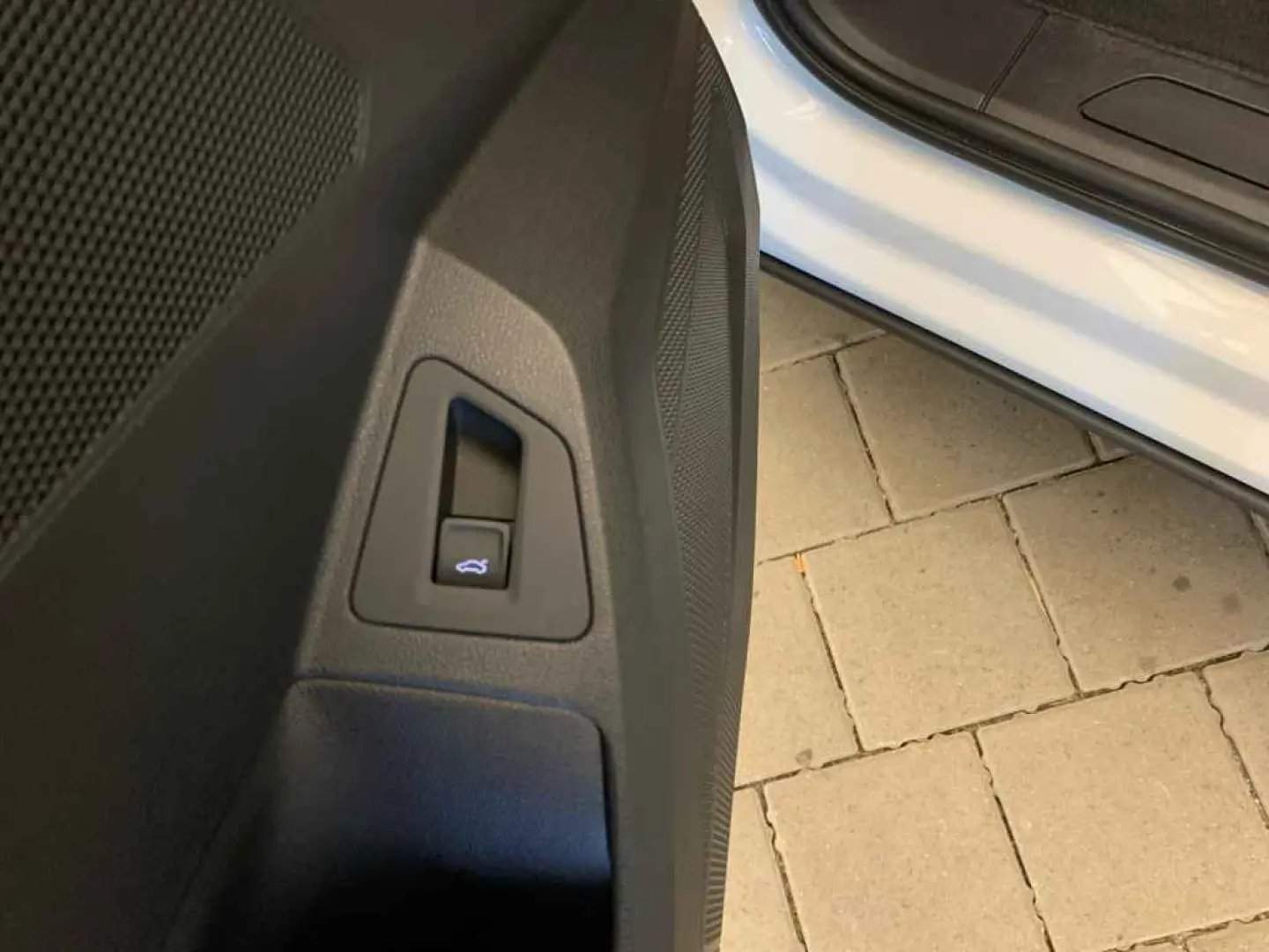 Touareg TDI 4M  LEDER LUFTF R-CAM AHK ACC 4Z-Kli