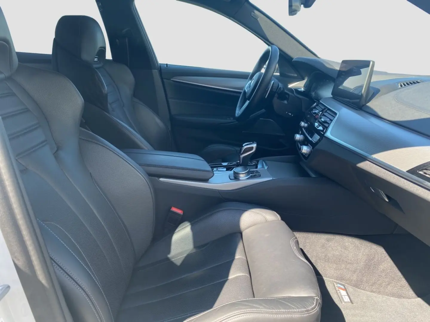 M5 Competition    Multisitze DriversPack. Laser