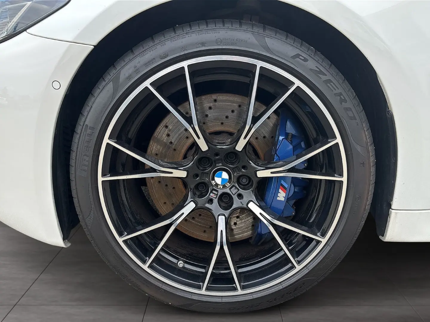 M5 Limousine Driver`s Package Laserlicht Bowers&