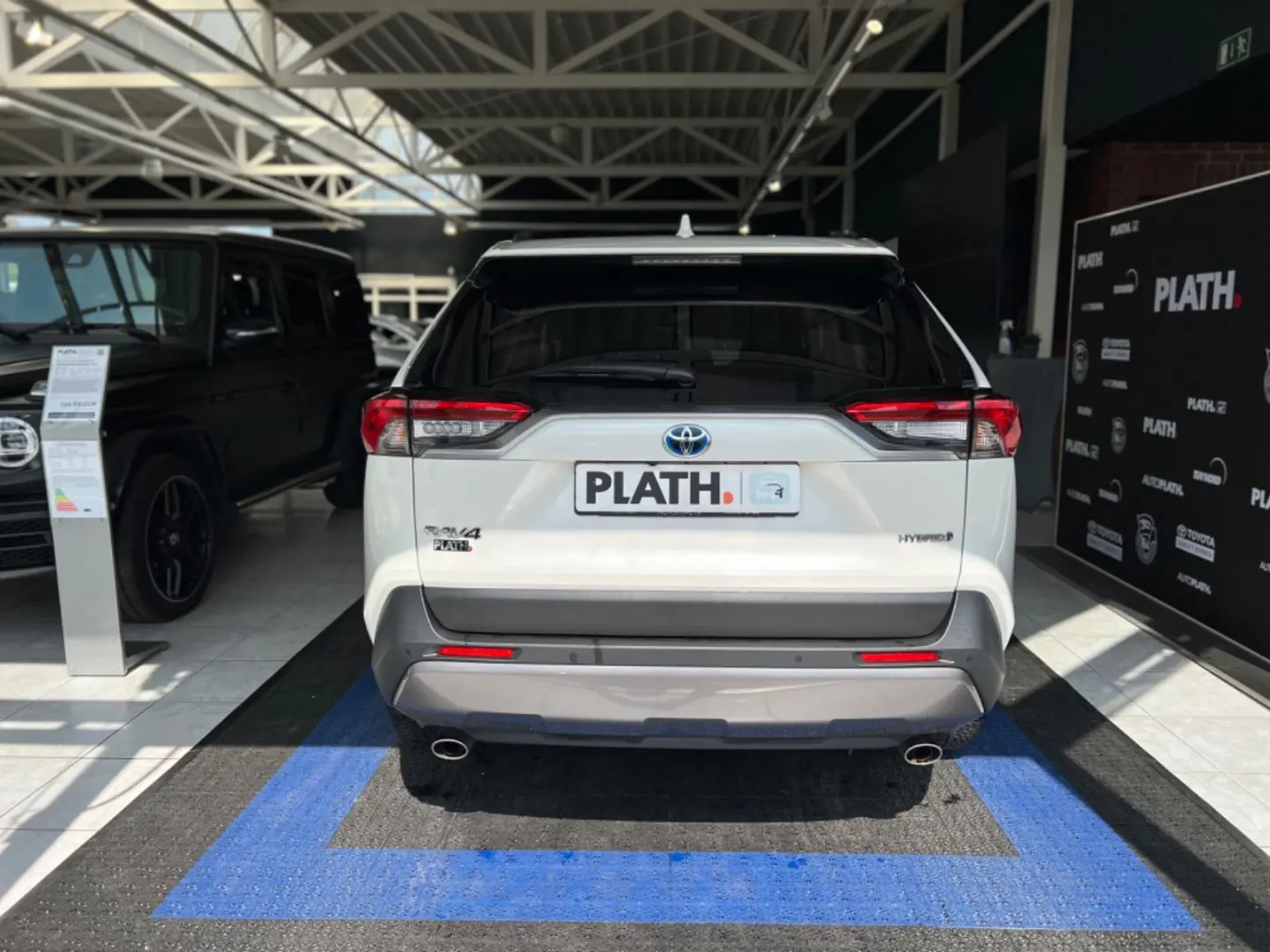 RAV4 Hybrid 4x2  LED KAMERA