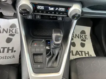 RAV4 Hybrid 4x2  LED KAMERA