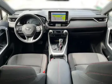 RAV 4 2.5 Plug-in Hybrid 4x4 Technik Nav LED AHK