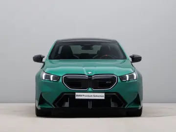M5 Sedan