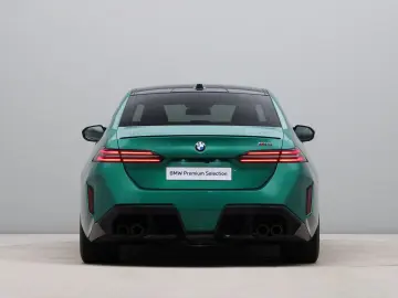 M5 Sedan