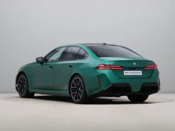 M5 Sedan