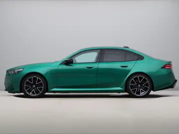 M5 Sedan
