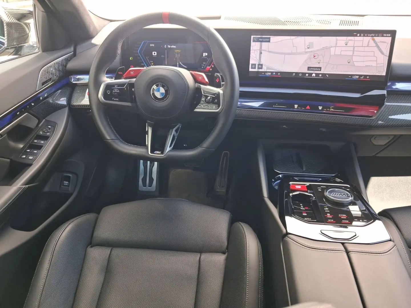 M5 Limousine M Drivers Package AHK B&W ACC 0 5%