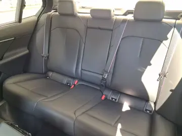 M5 Limousine M Drivers Package AHK B&W ACC 0 5%