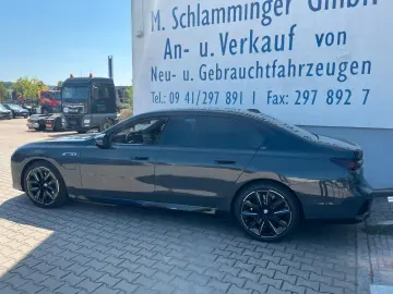 M760 e xDrive