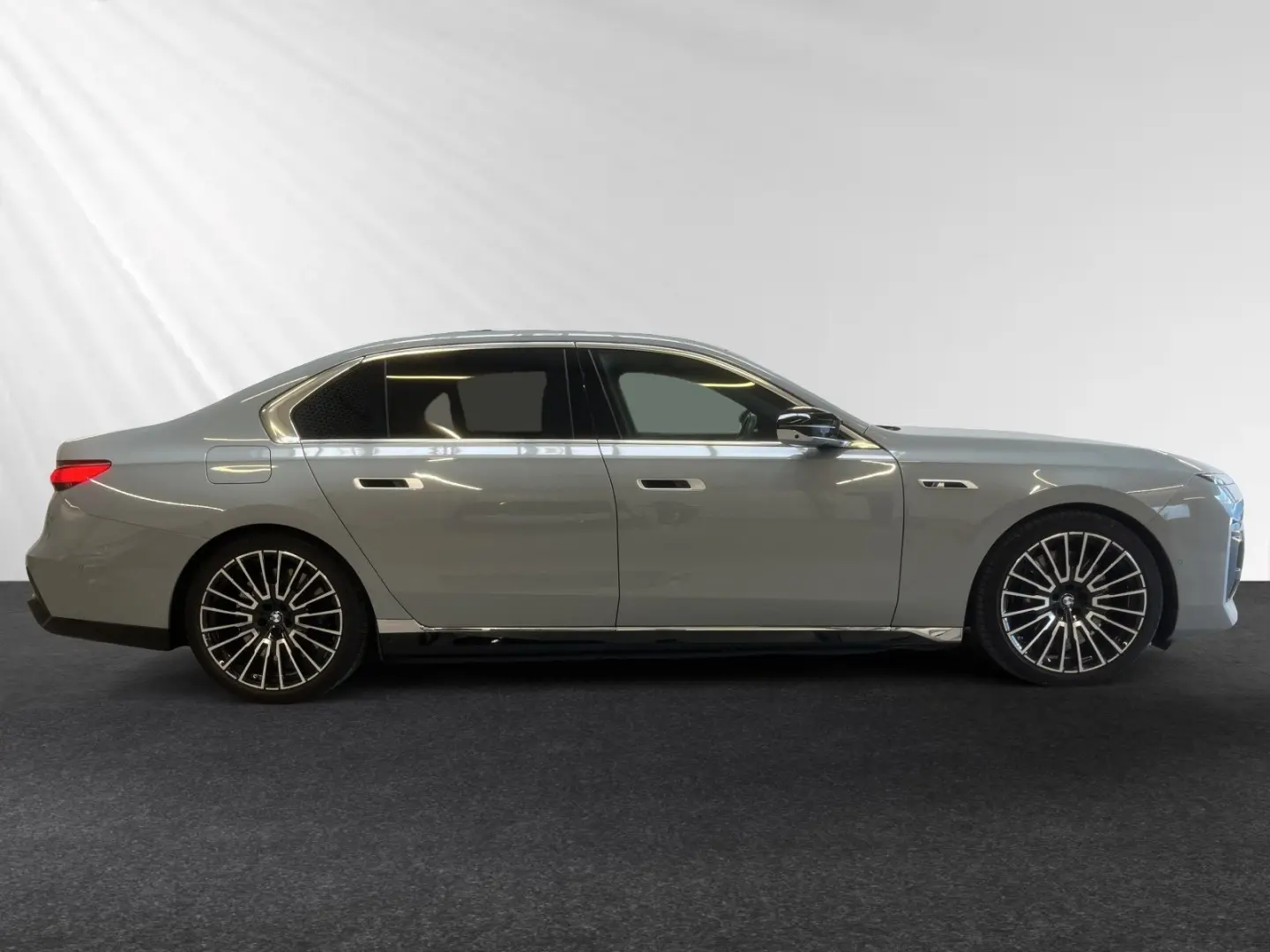 M760e xDrive SkyLounge DA&PAProf. Autobahnass.