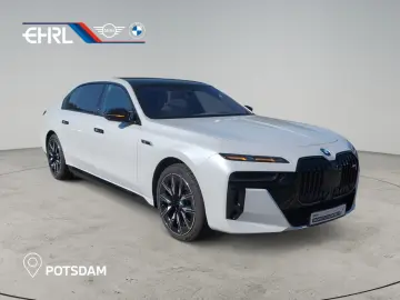 M760e xDrive M PERFORMANCE   MASSAGEFUNKTION