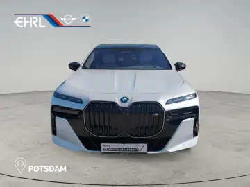 M760e xDrive M PERFORMANCE   MASSAGEFUNKTION