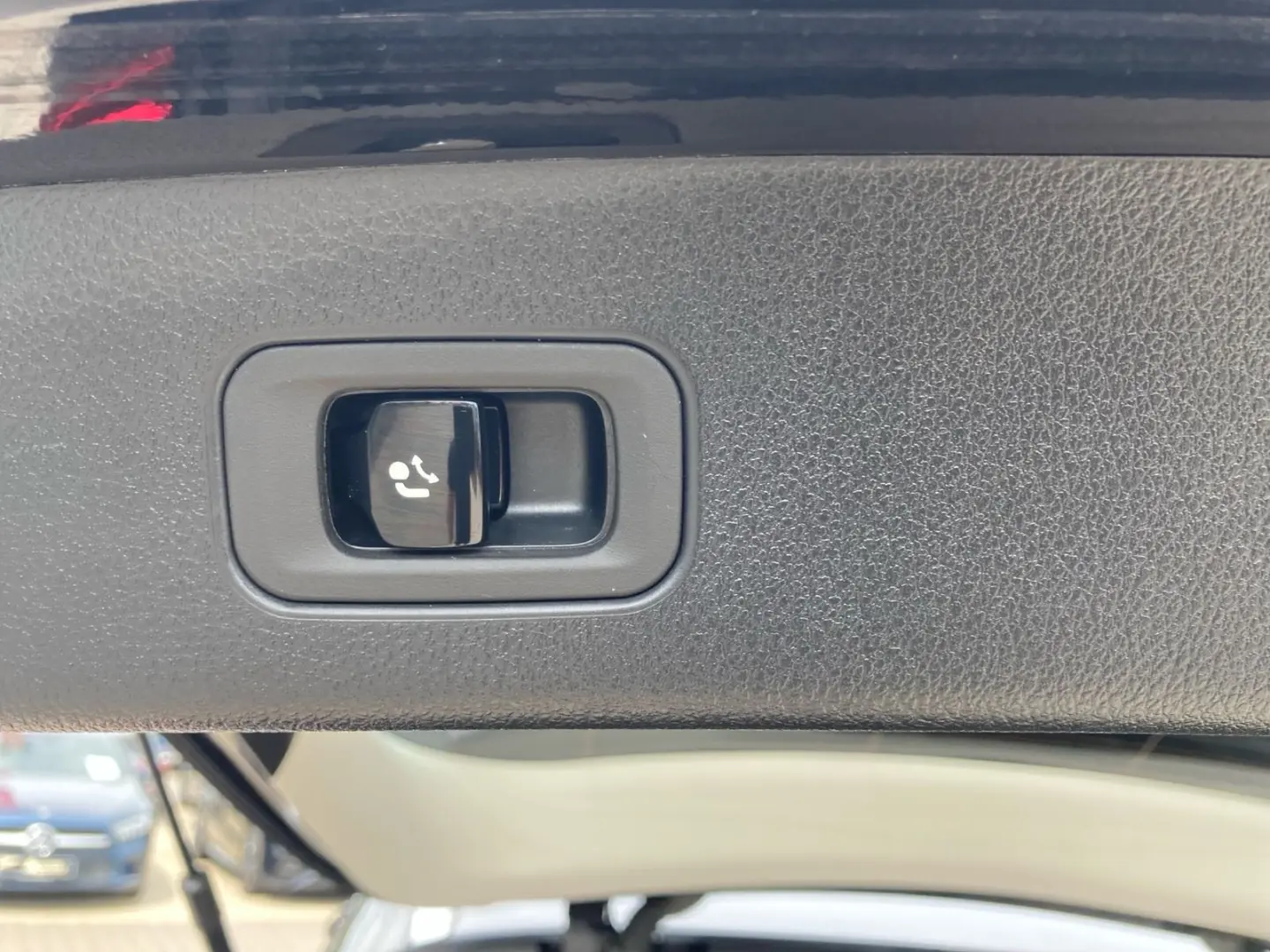 GLC 220 d 4M  Avantgarde AHK SHZ KeyLess SpurW