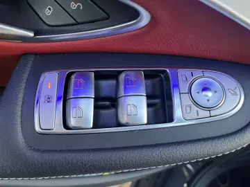 GLC 220 AMG Line Coupe d 4M 9G LED Pano AHK Led