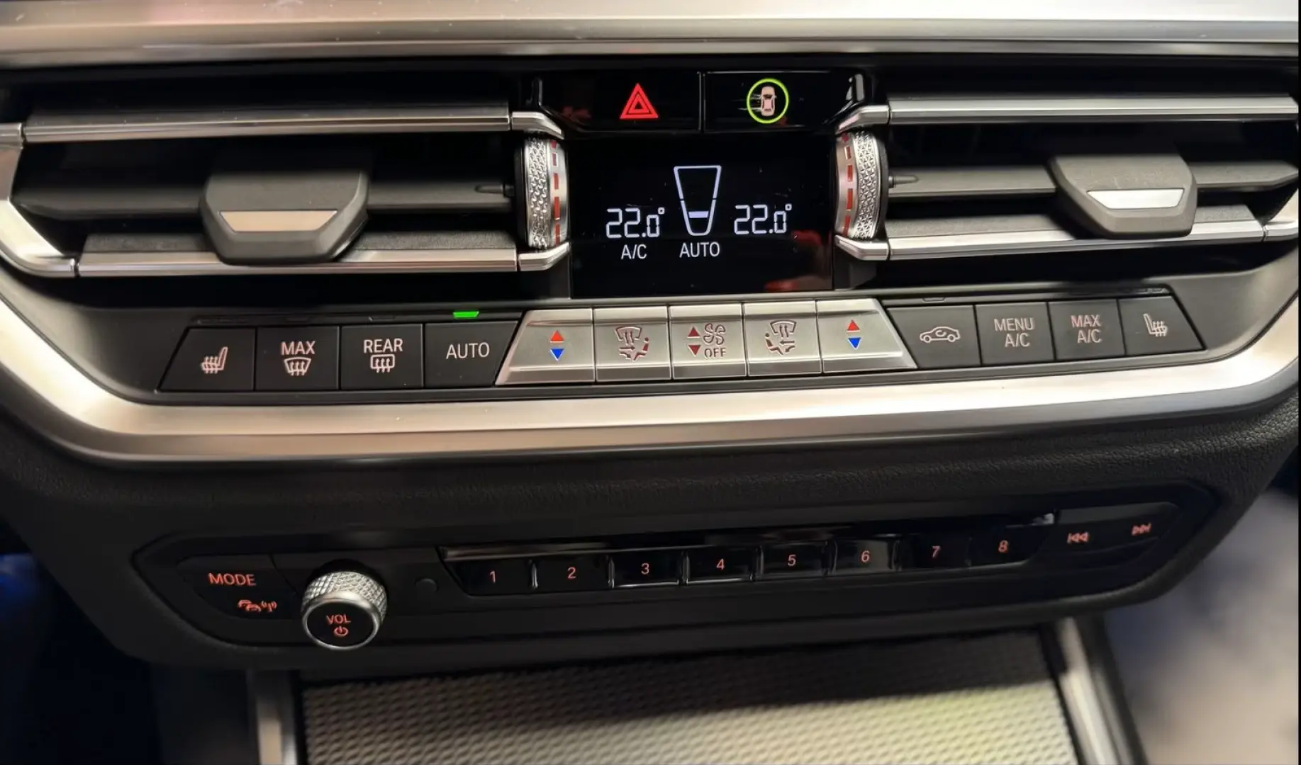 320 e Lim M Sport  LIVE CP NAVI LED UPE 56