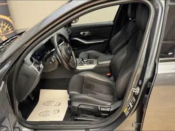 320 e Lim M Sport  LIVE CP NAVI LED UPE 56