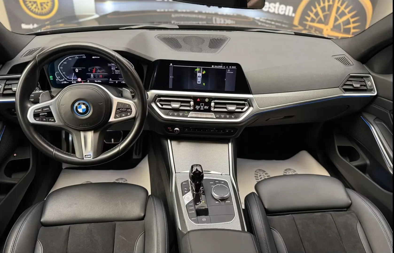 320 e Lim M Sport  LIVE CP NAVI LED UPE 56