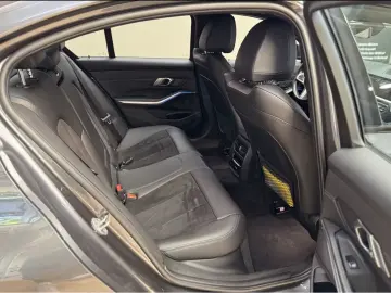 320 e Lim M Sport  LIVE CP NAVI LED UPE 56