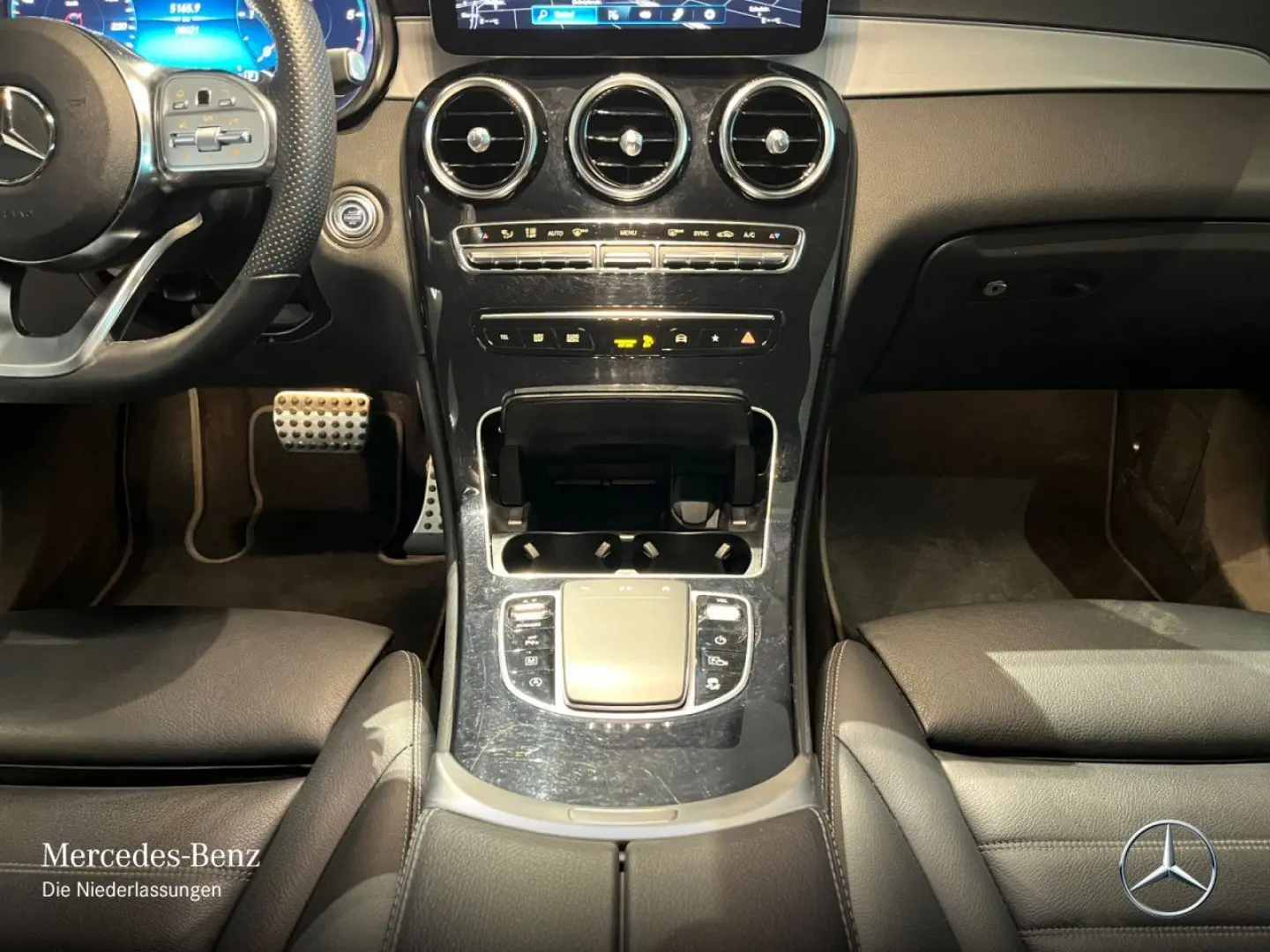 GLC 220 d 4M 2x AMG LEDER HIGH END INFO ADVANCED