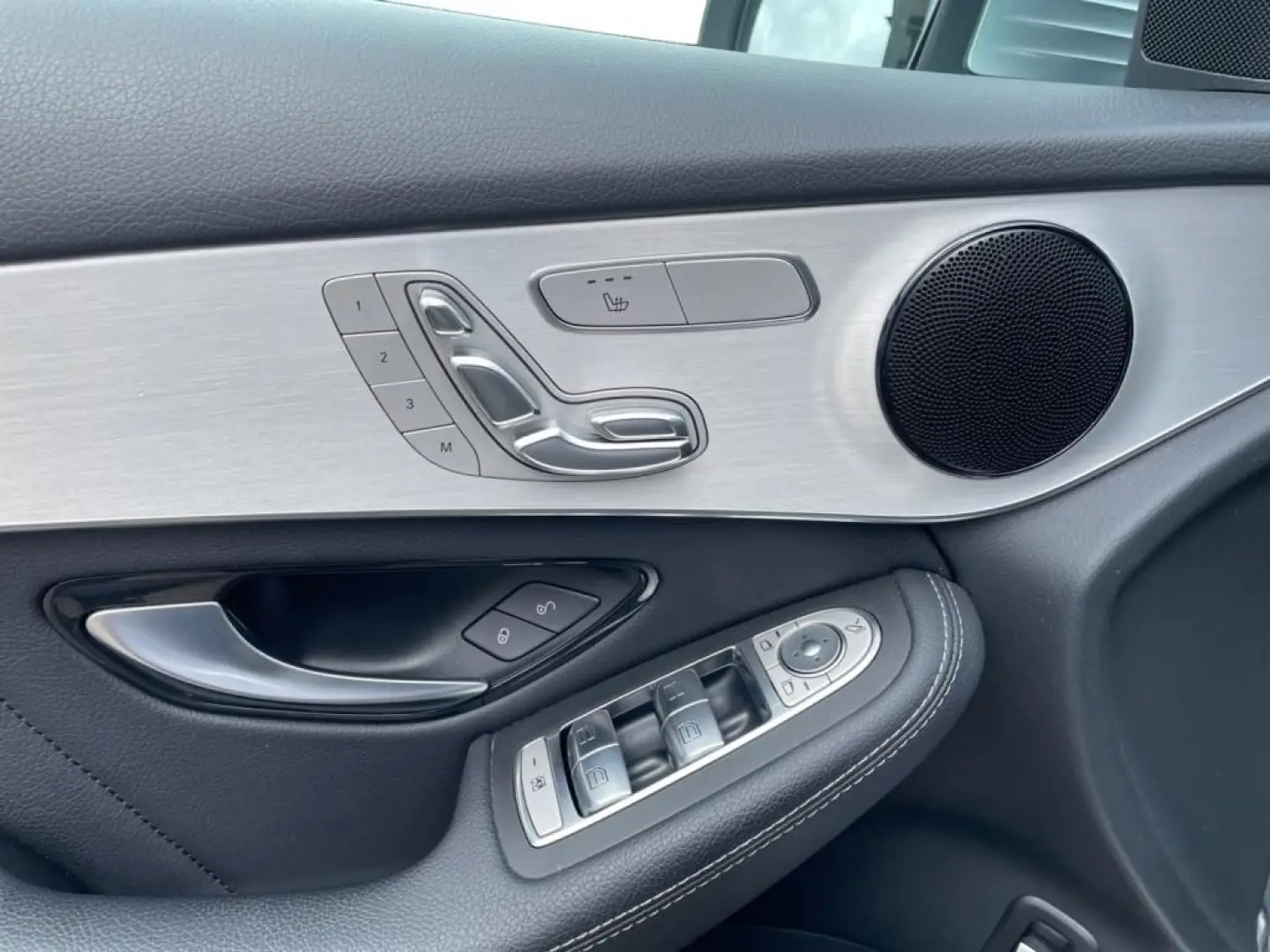 GLC 220 d 4matic AMG  MBUX Navi Cam HUD Sport LM