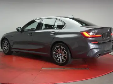 330 e M Sport Navi ACC Virtual