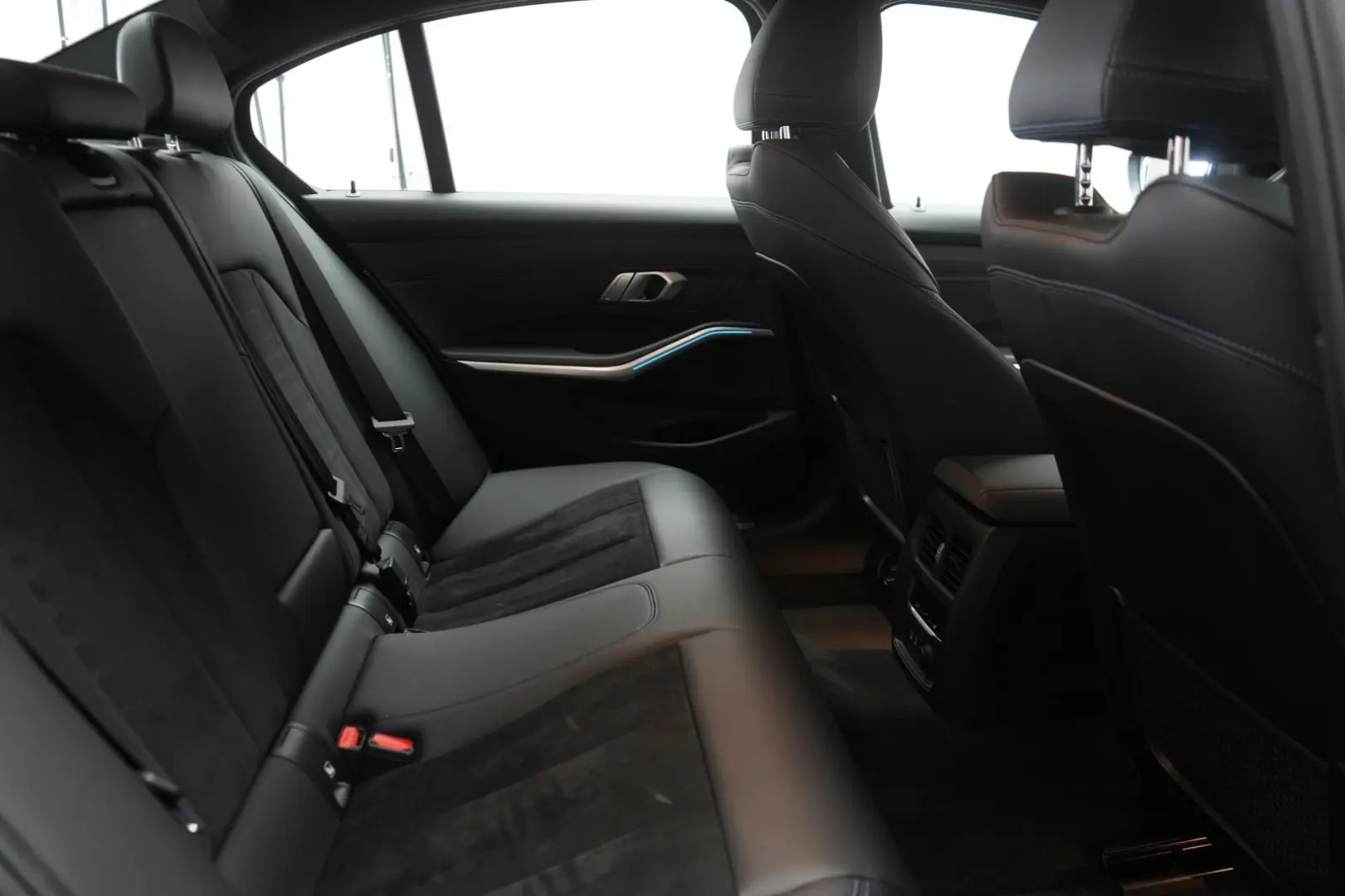 330 e M Sport Navi ACC Virtual