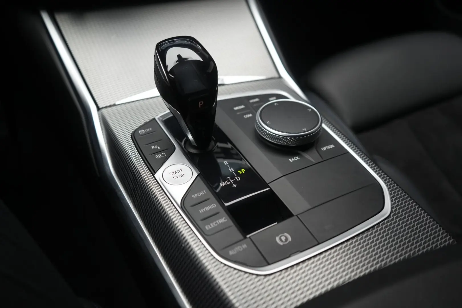 330 e M Sport Navi ACC Virtual