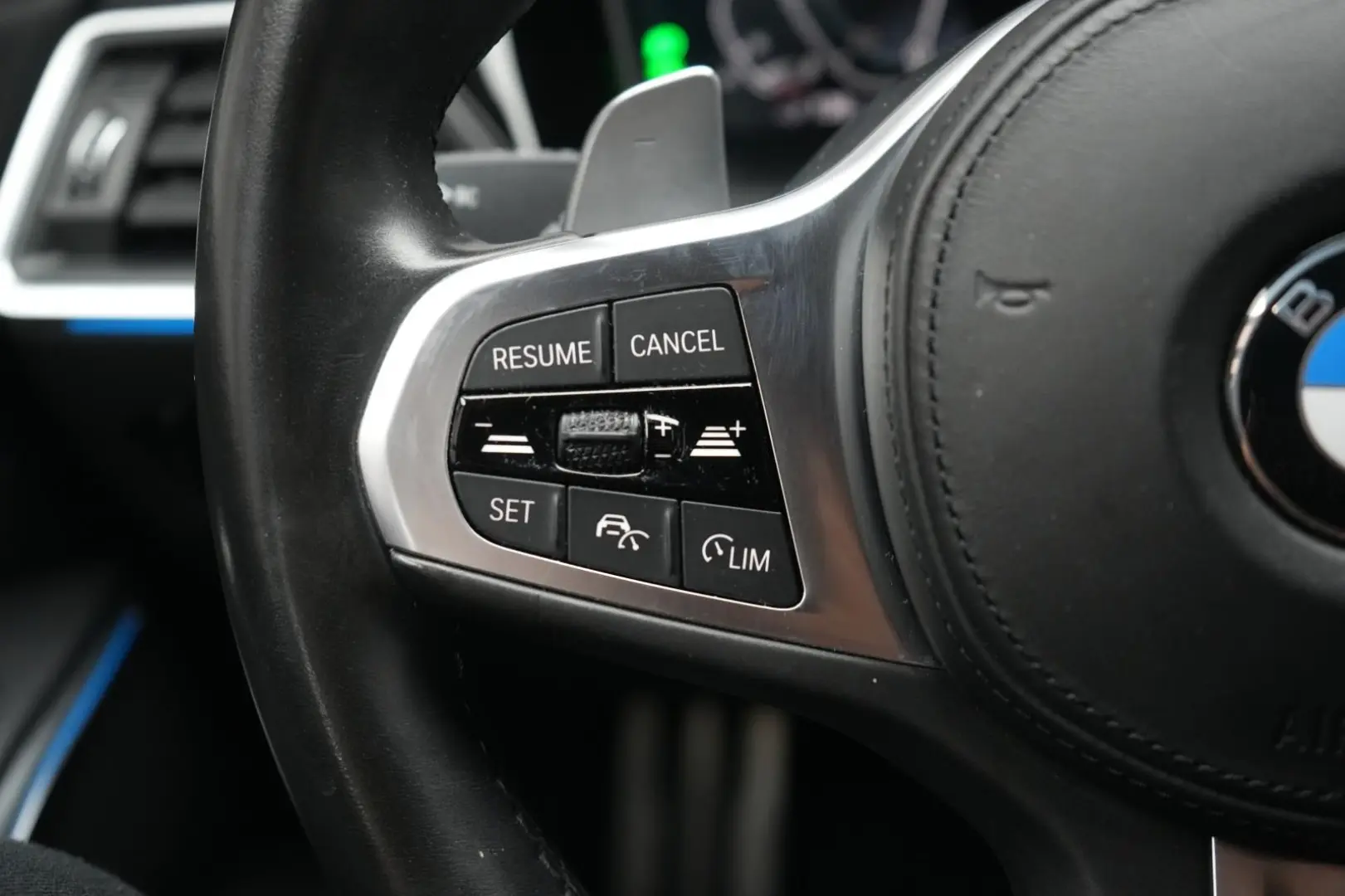 330 e M Sport Navi ACC Virtual