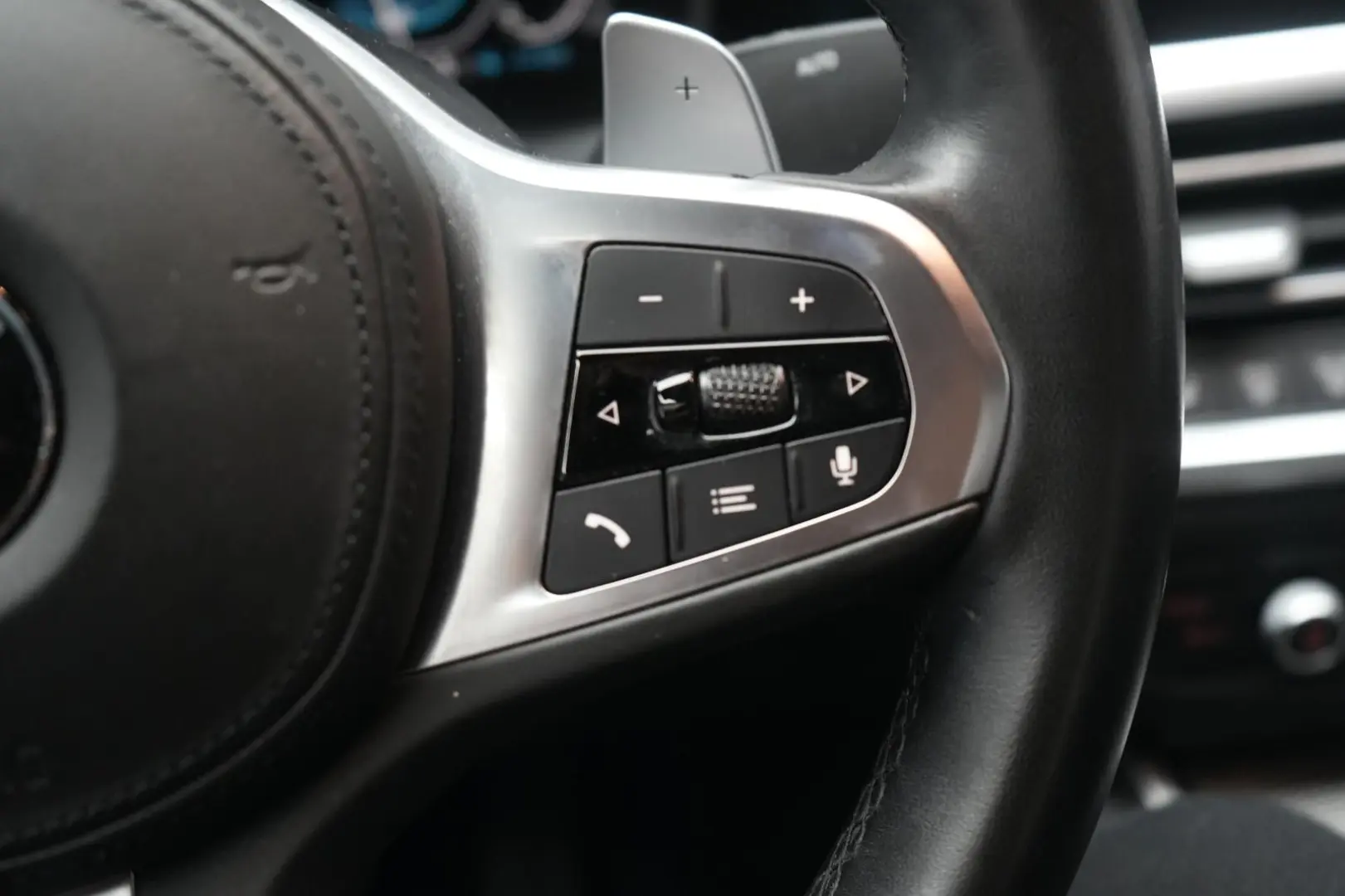 330 e M Sport Navi ACC Virtual