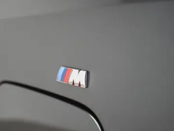 330 e M Sport Navi ACC Virtual