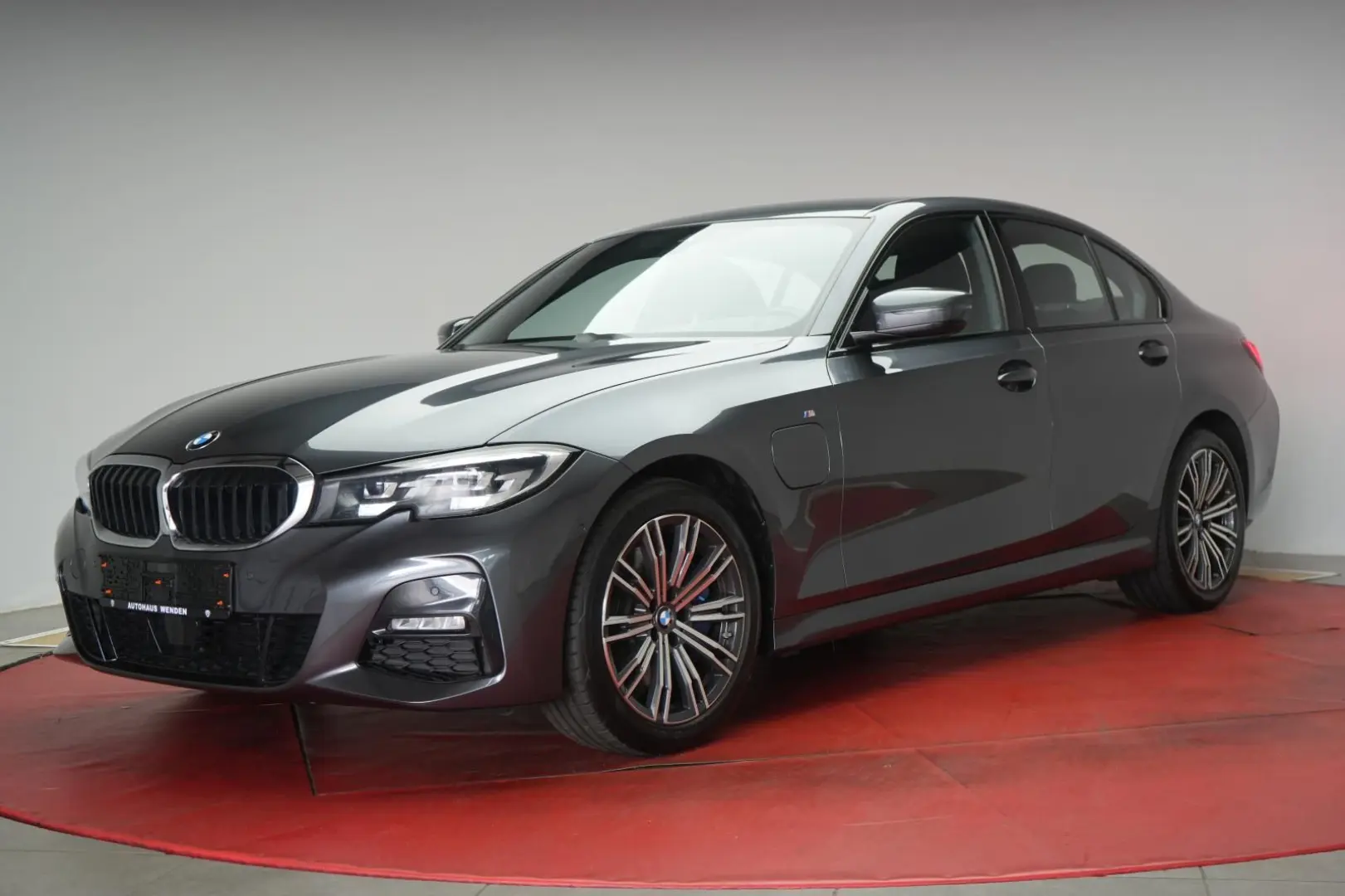 330 e M Sport Navi ACC Virtual