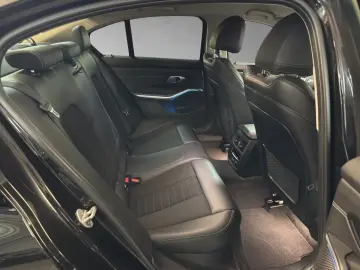 BMW 330 e Limousine Sport Line HUD HiFi