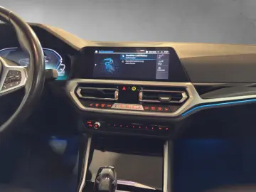 BMW 330 e Limousine Sport Line HUD HiFi