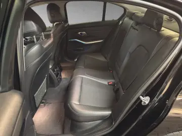 BMW 330 e Limousine Sport Line HUD HiFi