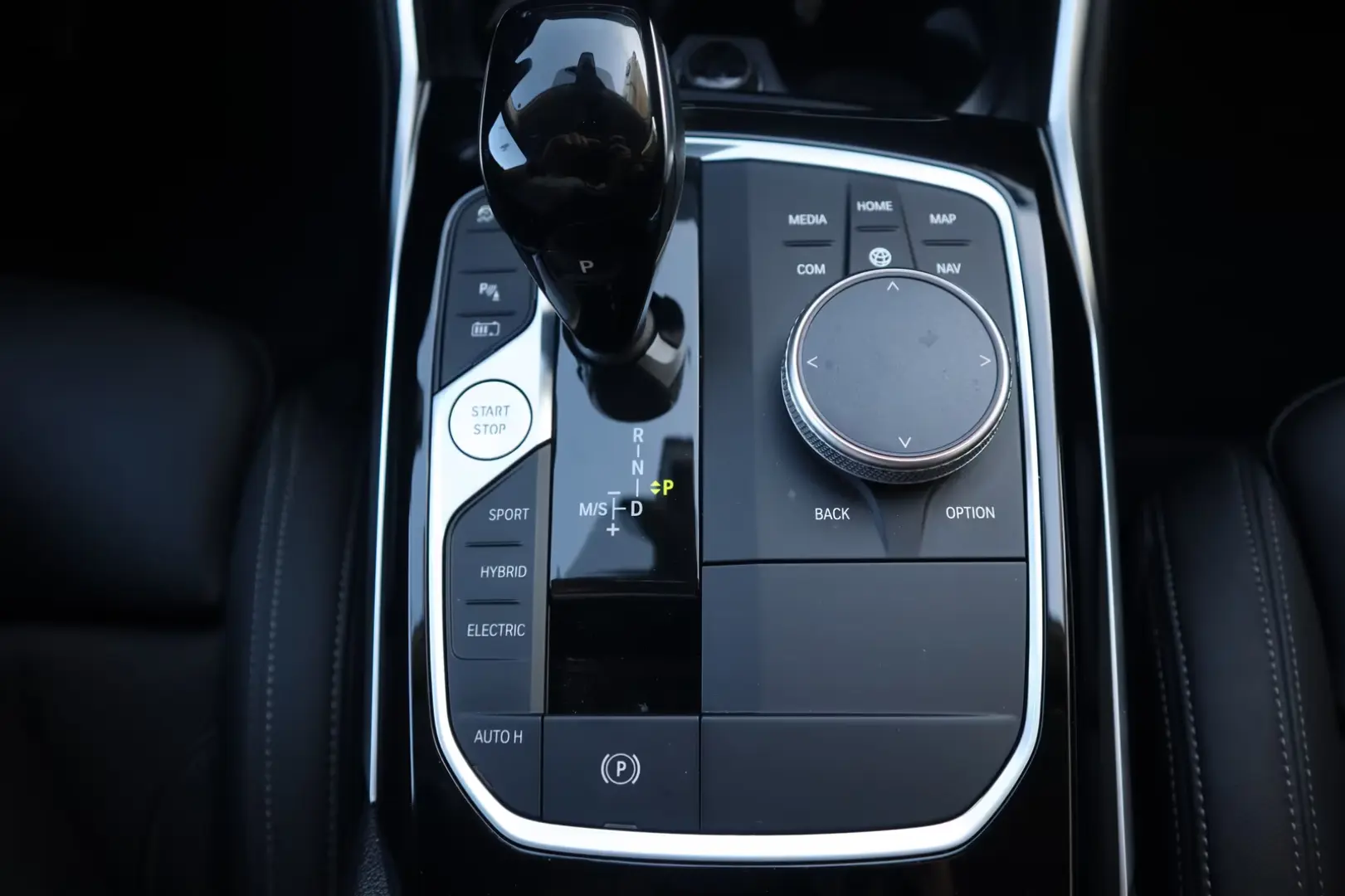 BMW 320 e Sedan Sport Line DAB WLAN