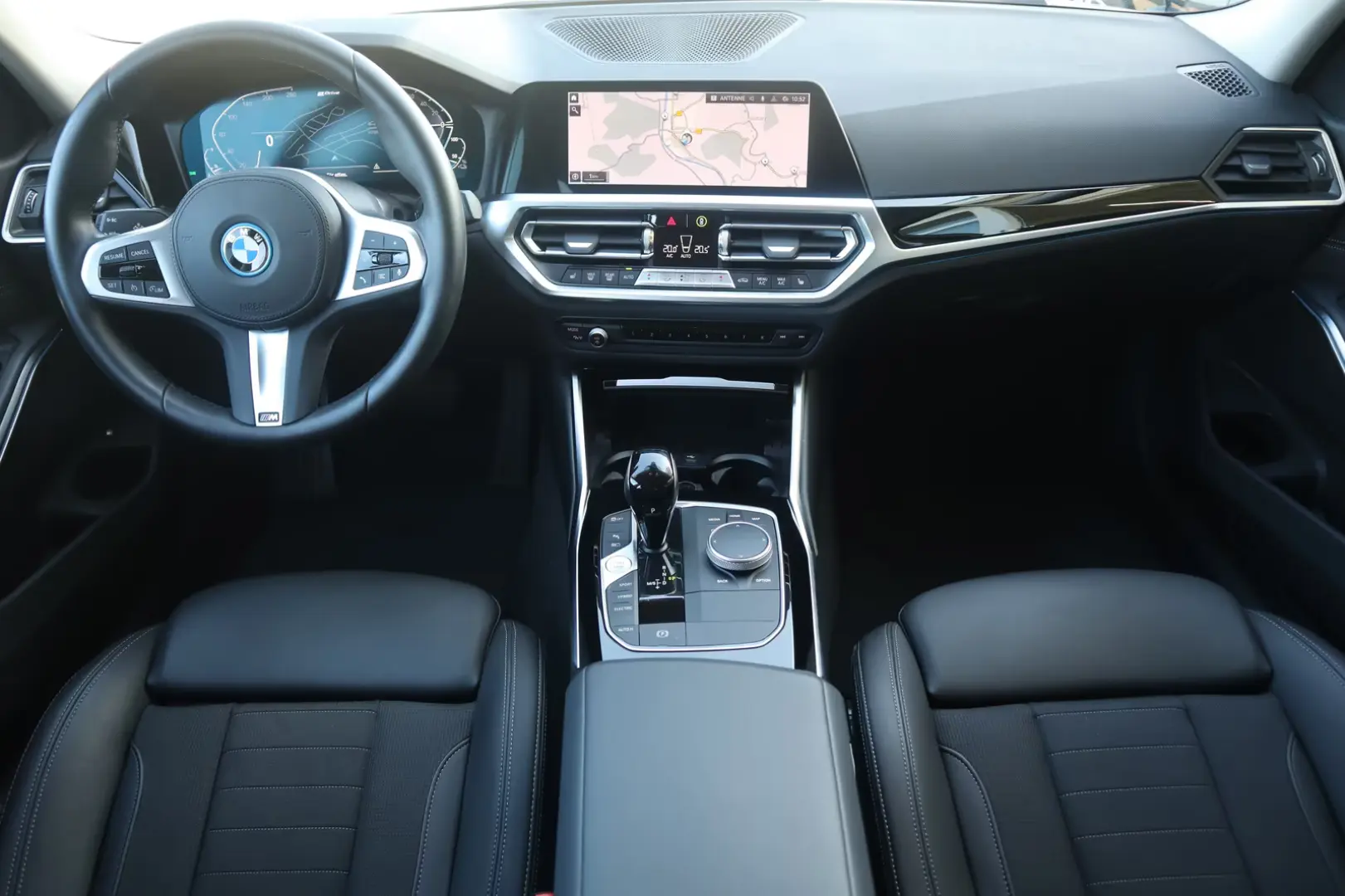 BMW 320 e Sedan Sport Line DAB WLAN