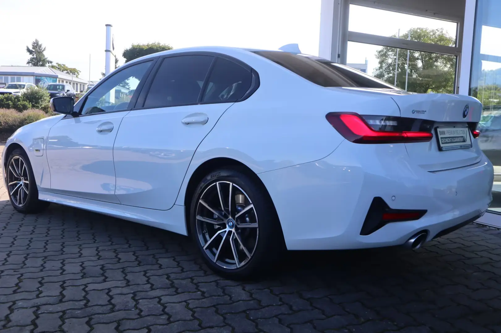 BMW 320 e Sedan Sport Line DAB WLAN