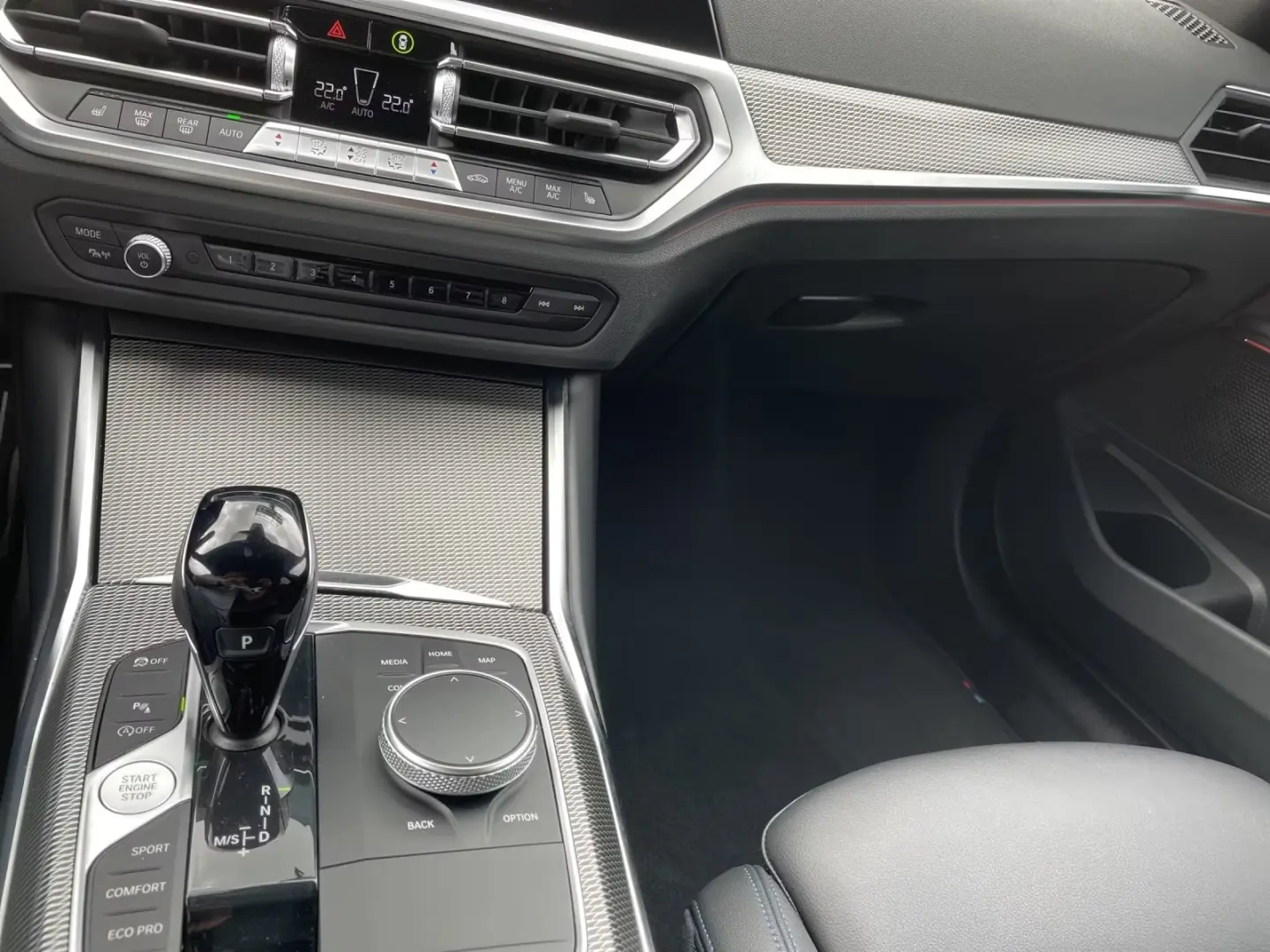 BMW 320 i AUT. M SPORTPAKET LASER