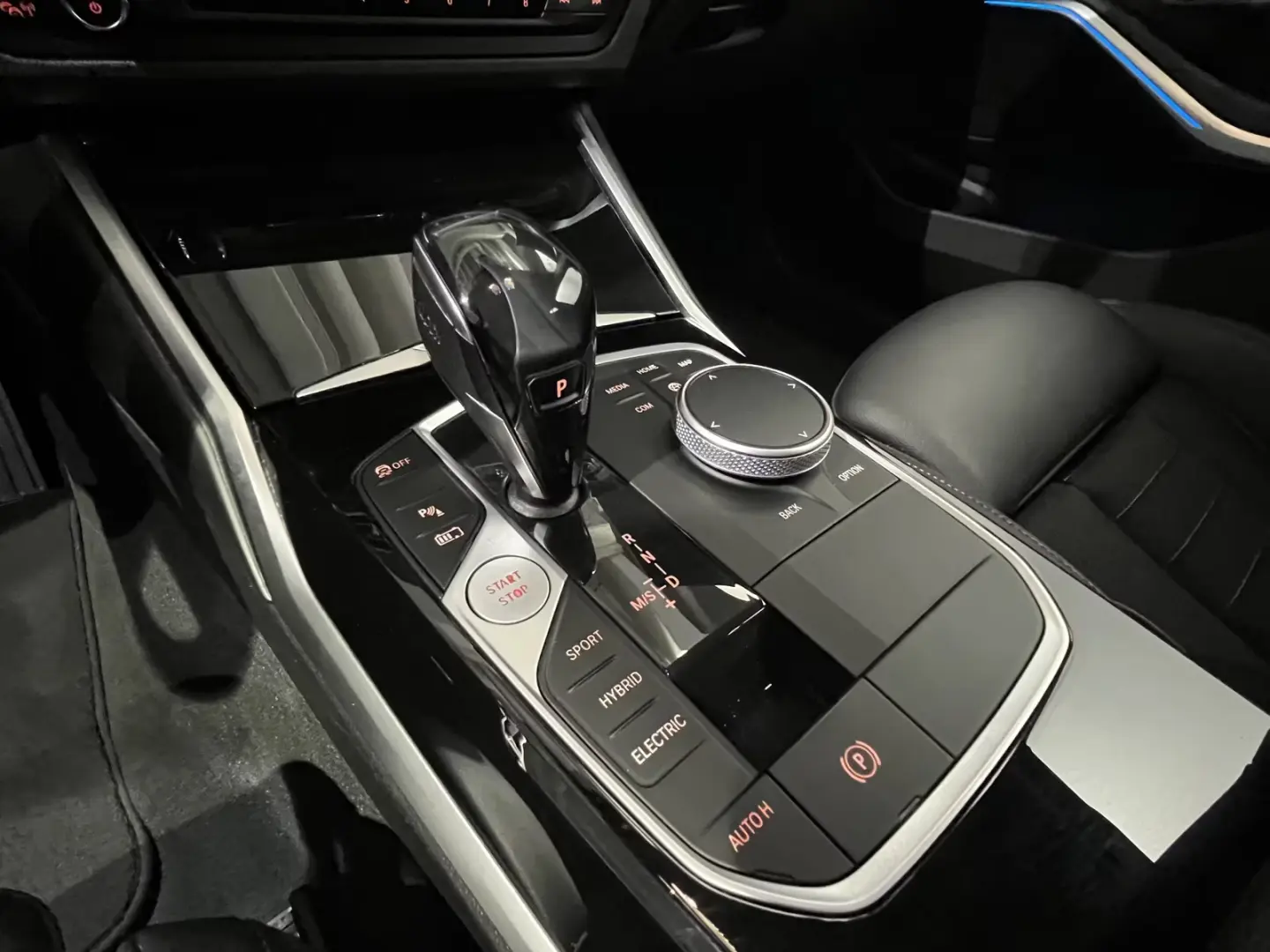 BMW 330 e Sport-Line LCProf. HuD Laserlicht