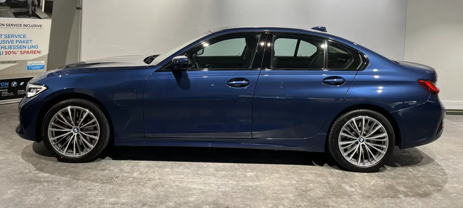 BMW 330 e Sport-Line LCProf. HuD Laserlicht
