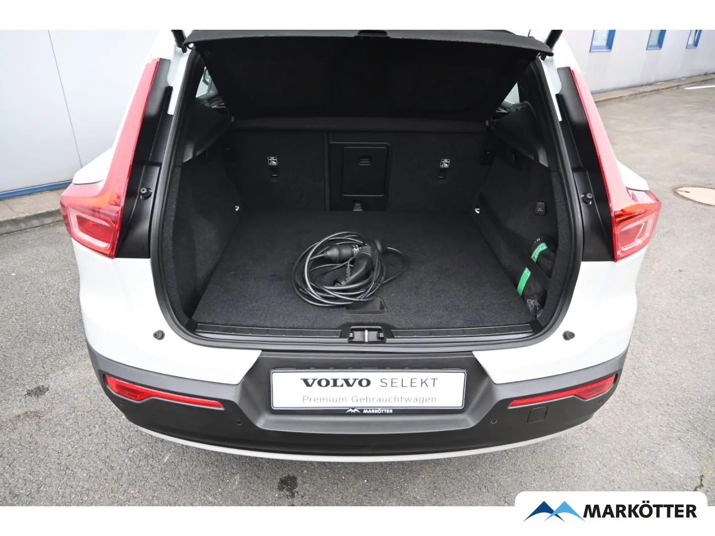 XC40 T5 Recharge Inscription Bliss Camera Keyless 18