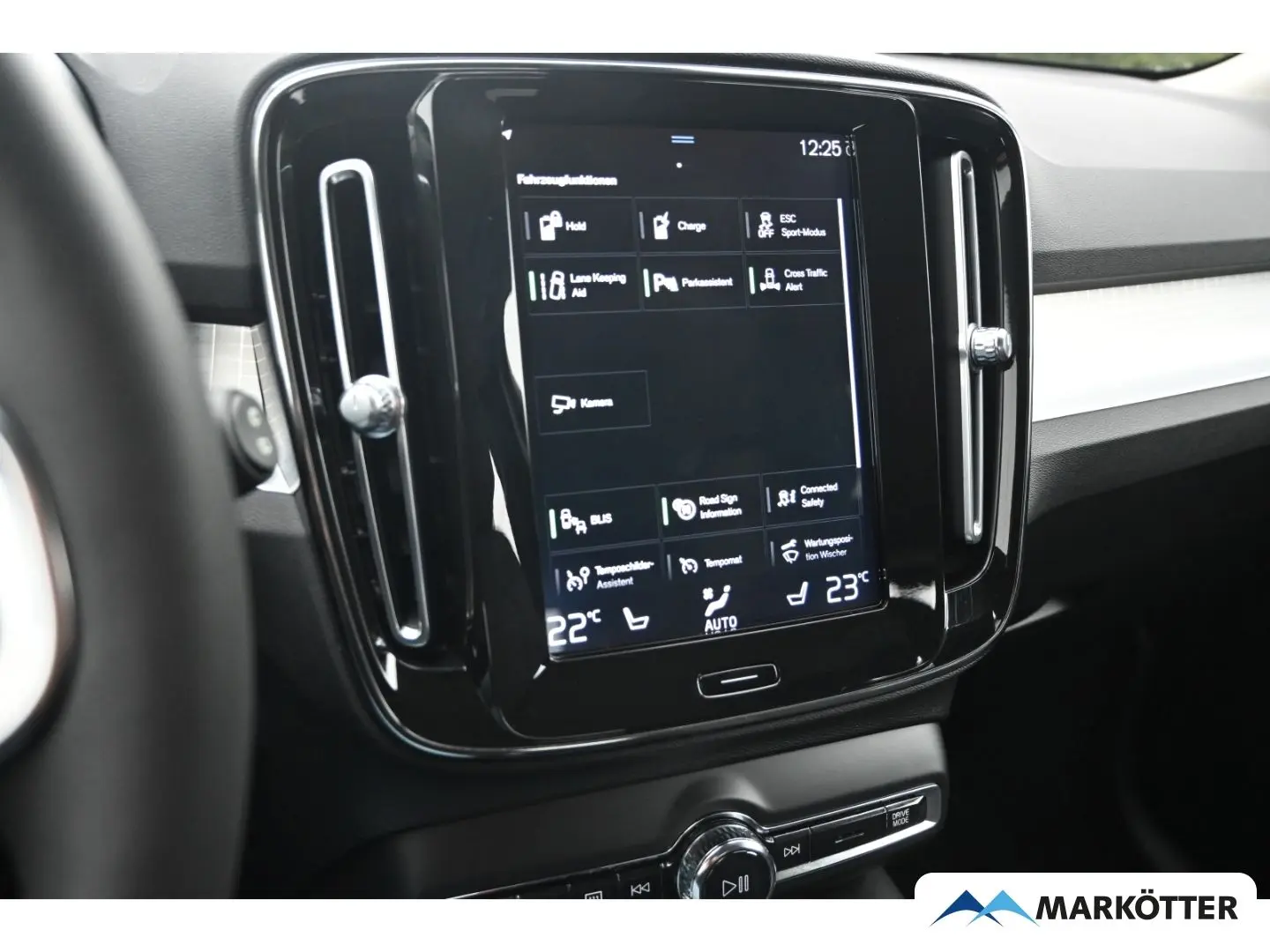 XC40 T5 Recharge Inscription Bliss Camera Keyless 18