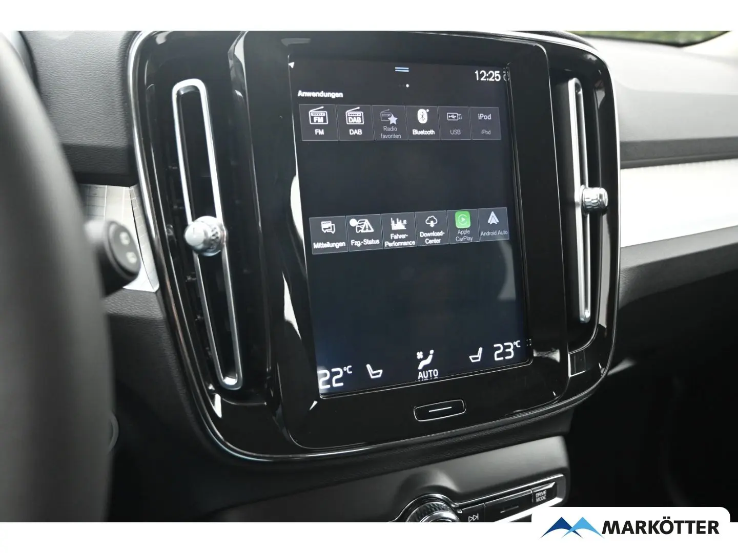XC40 T5 Recharge Inscription Bliss Camera Keyless 18
