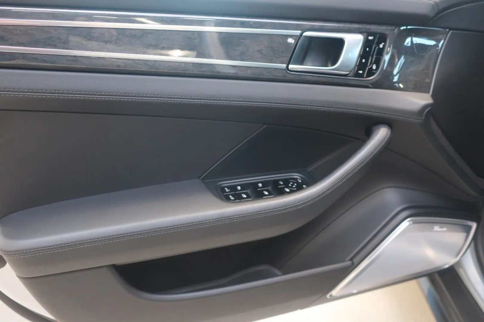 Panamera Turbo  Approved 05 26