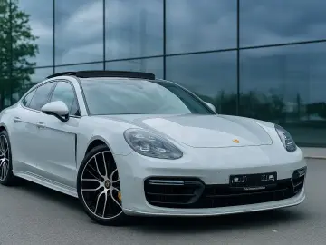 Panamera GTS V8 KERAMIK GARANTIE MASSAGE MATRIX