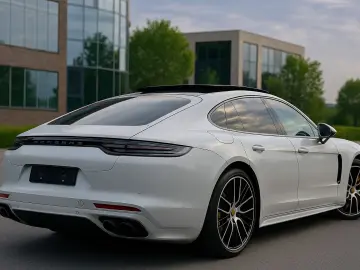 Panamera GTS V8 KERAMIK GARANTIE MASSAGE MATRIX