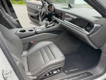 Panamera GTS V8 KERAMIK GARANTIE MASSAGE MATRIX