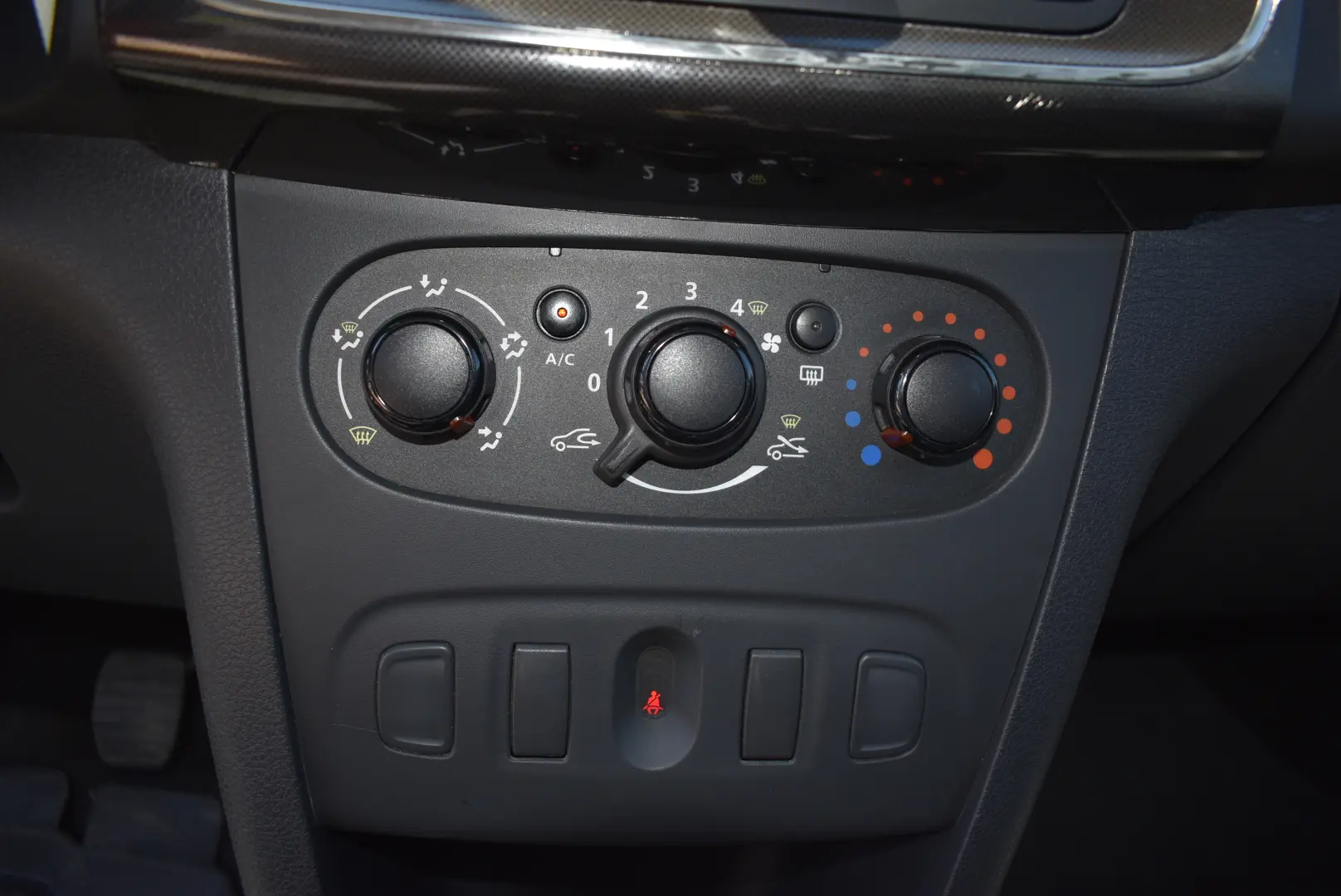 Dacia Logan 1.0 SCe Ambiance